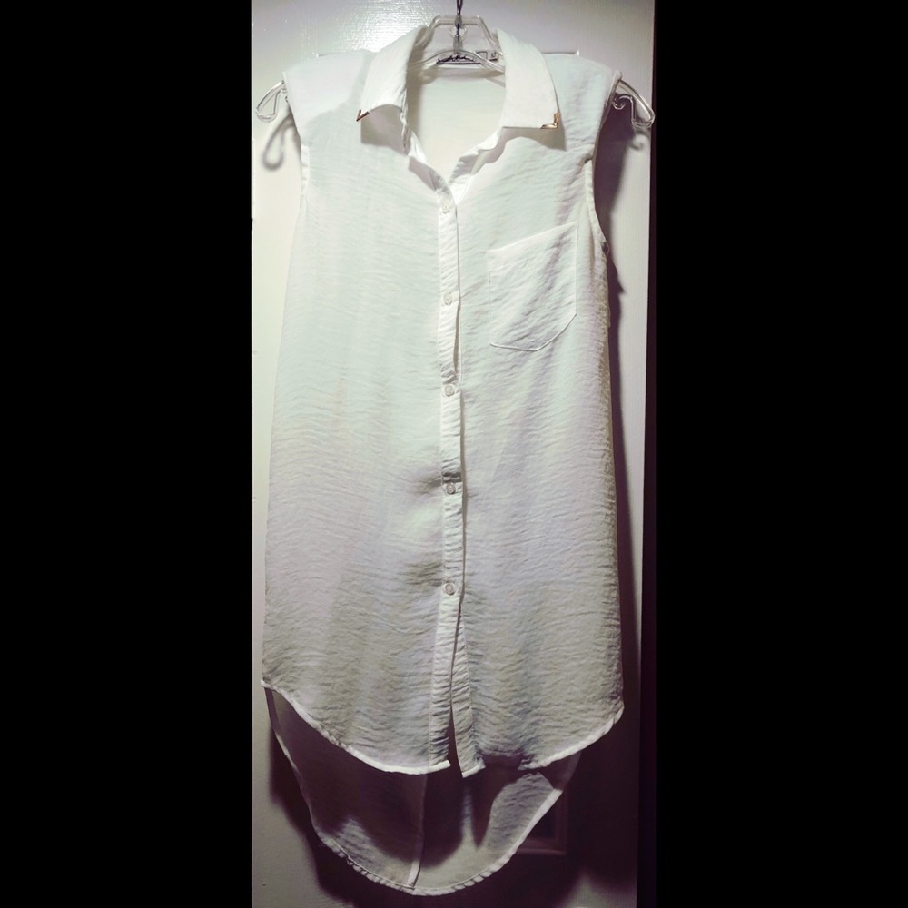 Sleeveless Shirt